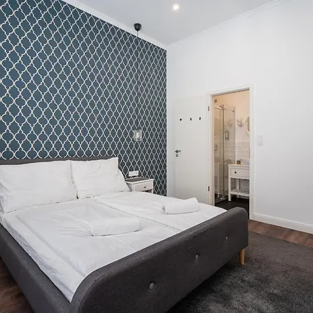 Z32 - & Chic - Stylish By Bqa Budapest
