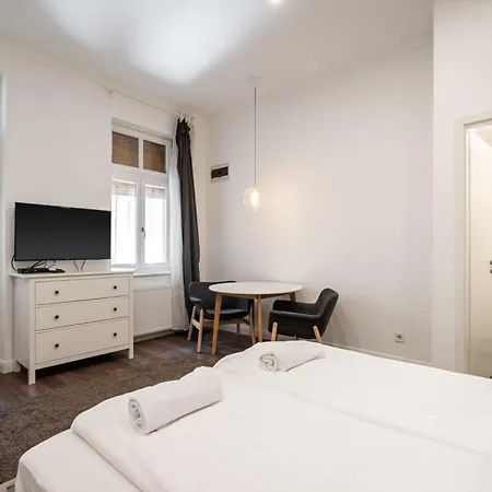 Z32 - & Chic - Stylish By Bqa Apartment