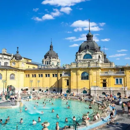 Z32 - & Chic - Stylish By Bqa * Budapeşte